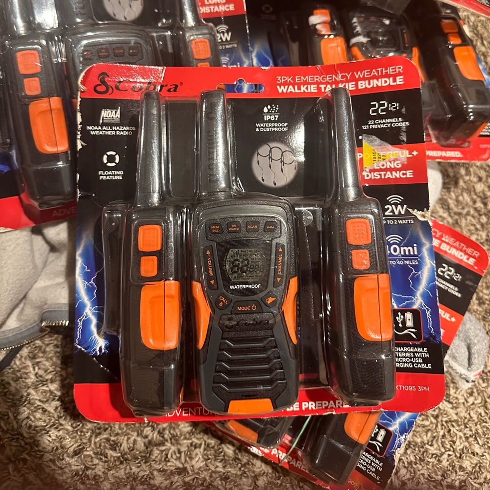 Cobra CXT1095 RPH Emergency Two-Way Radios